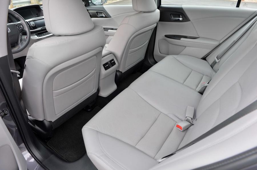  Honda Accord V6 Touring 2014 года  (фото 19 из 42)